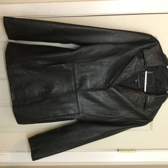 ANDREW MARC Women’s Leather Jacket - Picture 3 of 15